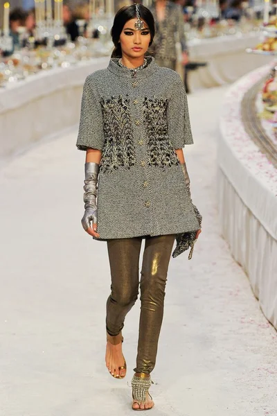 Look 37